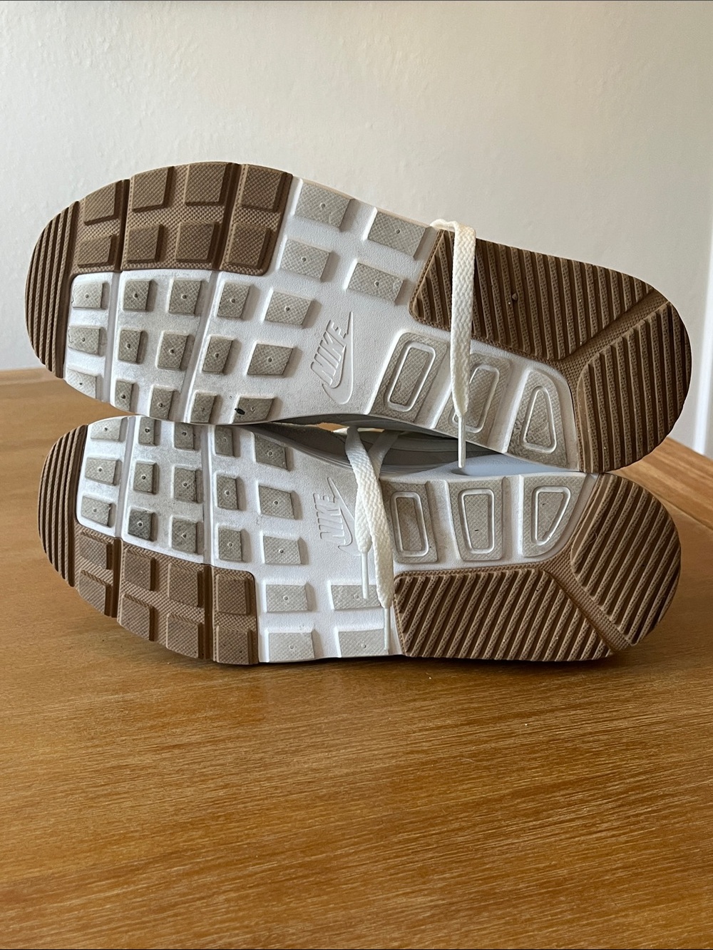 Nike White Mesh Sneakers with Tan Logo Patch - Picture 4 of 6